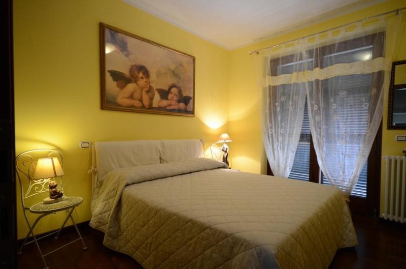 Bed and Breakfast Mirbea à Cisano sul Neva Extérieur photo